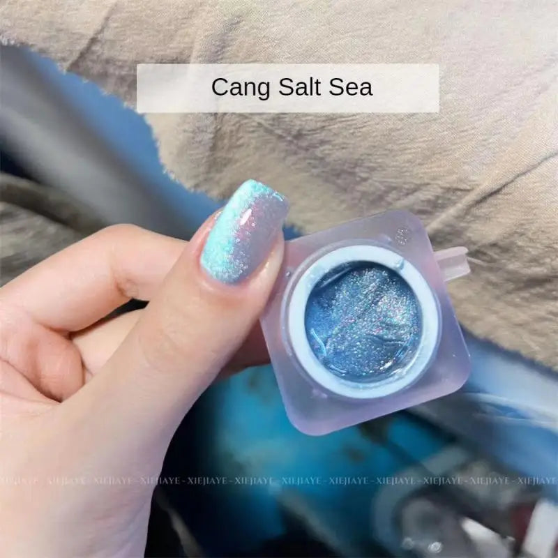 Holographic Crystal Magnetic Gel Polish